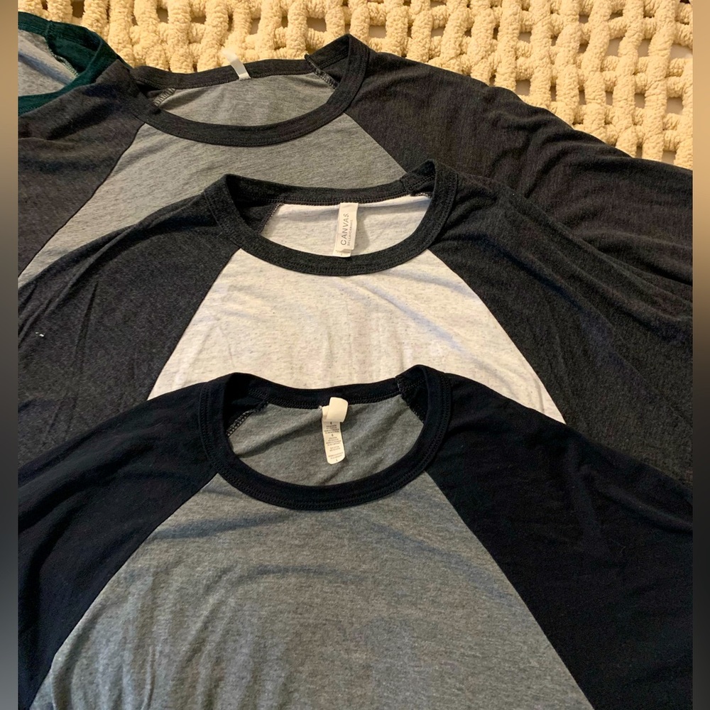Bella-Canvas Men’s 3/4 Raglan T-Shirts. Size Large.